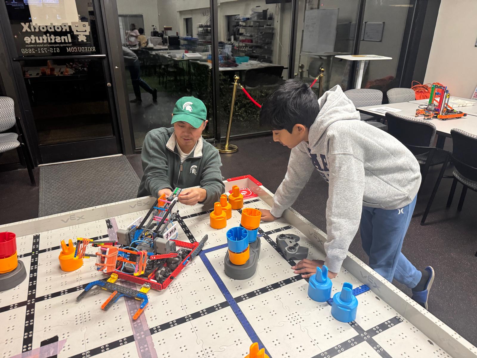 Kids building robots