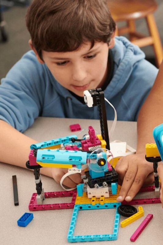 Engage Young Minds with the Best Robotics Kits for Children