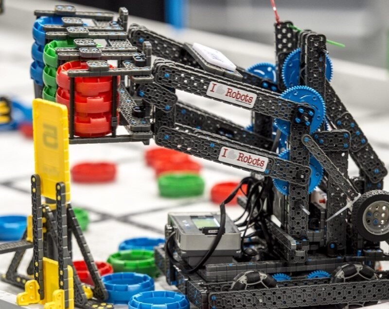 VEX IQ Competition Bot: Building Champions, One Program at a Time